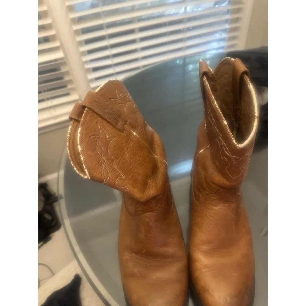 Ariat his classic